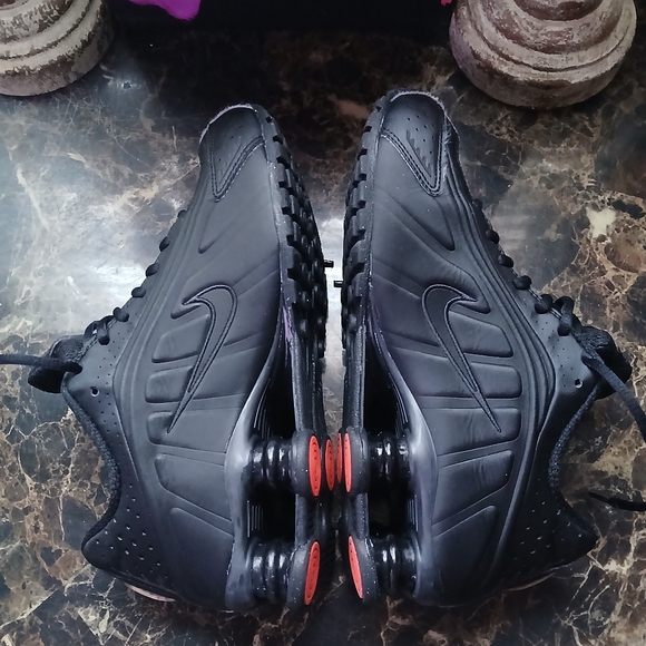 Nike Shox R4 Athletic/Lifestyle Streetwear Shoes Size 7 for Women - Picture 8 of 11
